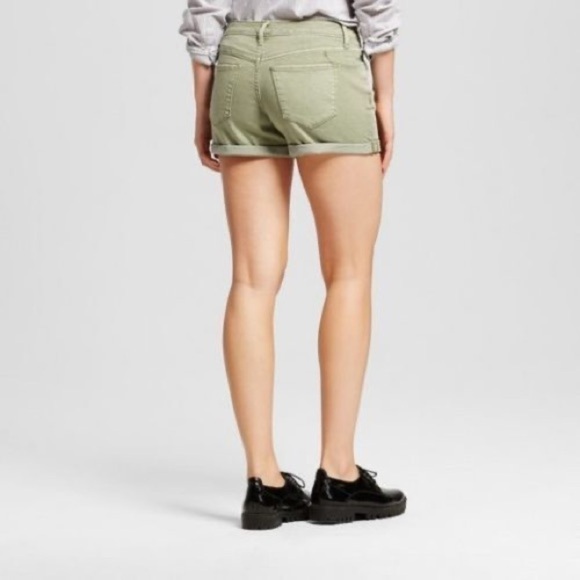 MOSSIMO CUFFED SHORTS army green denim size 2/26R super stretch mid-rise euc - Picture 2 of 6